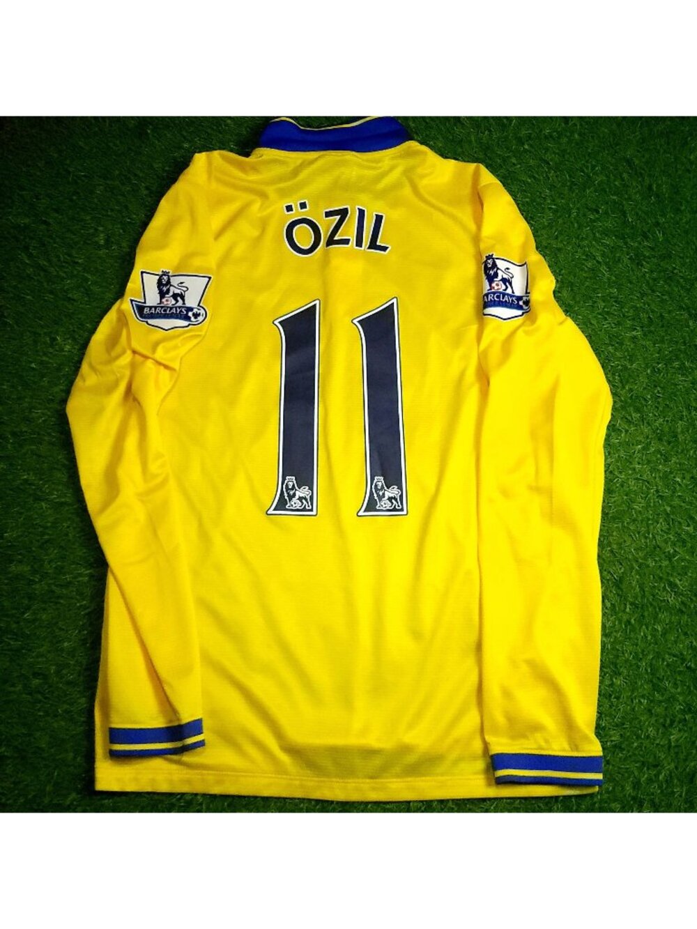 Ozil Arsenal 2013 2014 Away Long Sleeve Soccer Jersey M SKU# 547942-750